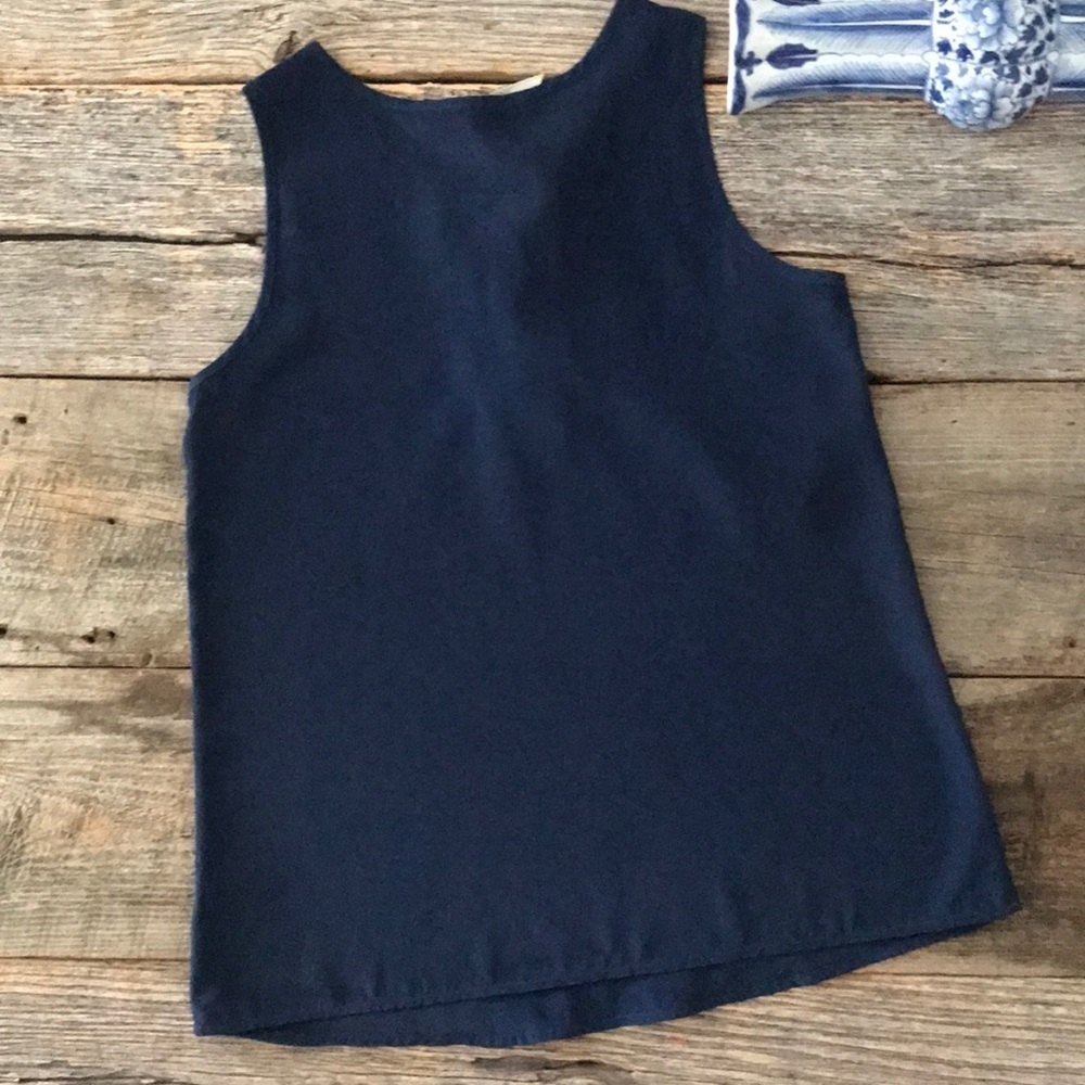 Razzle Dazzle Tie-Front Sleeveless Tank Size Small - Picture 4 of 7